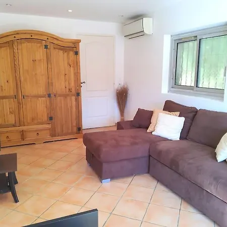 Villa 105m2, Piscine, 5 Min Des Golfs, Proche Centre Saint-Raphaël