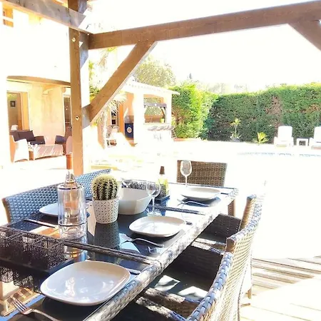 105m2, Piscine, 5 Min Des Golfs, Proche Centre * Saint-Raphael (Var)
