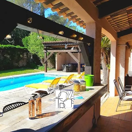 105m2, Piscine, 5 Min Des Golfs, Proche Centre וילה *